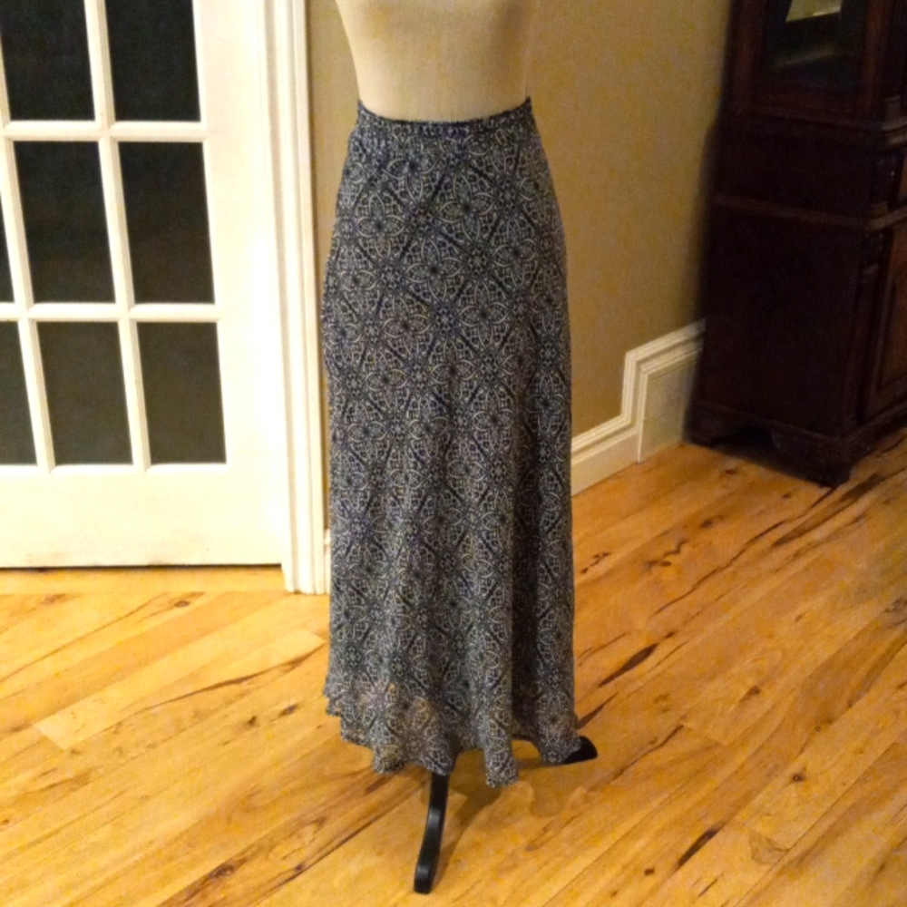 Long skirt